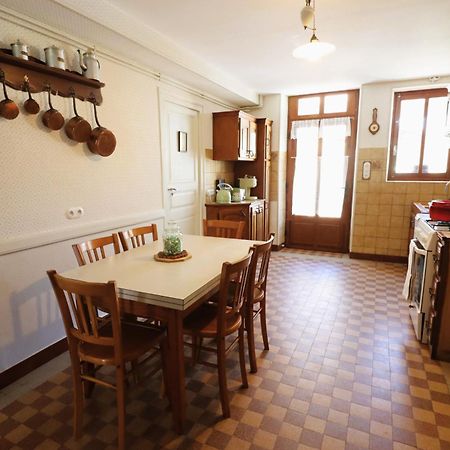 Location De Chambres Bienvenue Chez Meme Treigny Ngoại thất bức ảnh