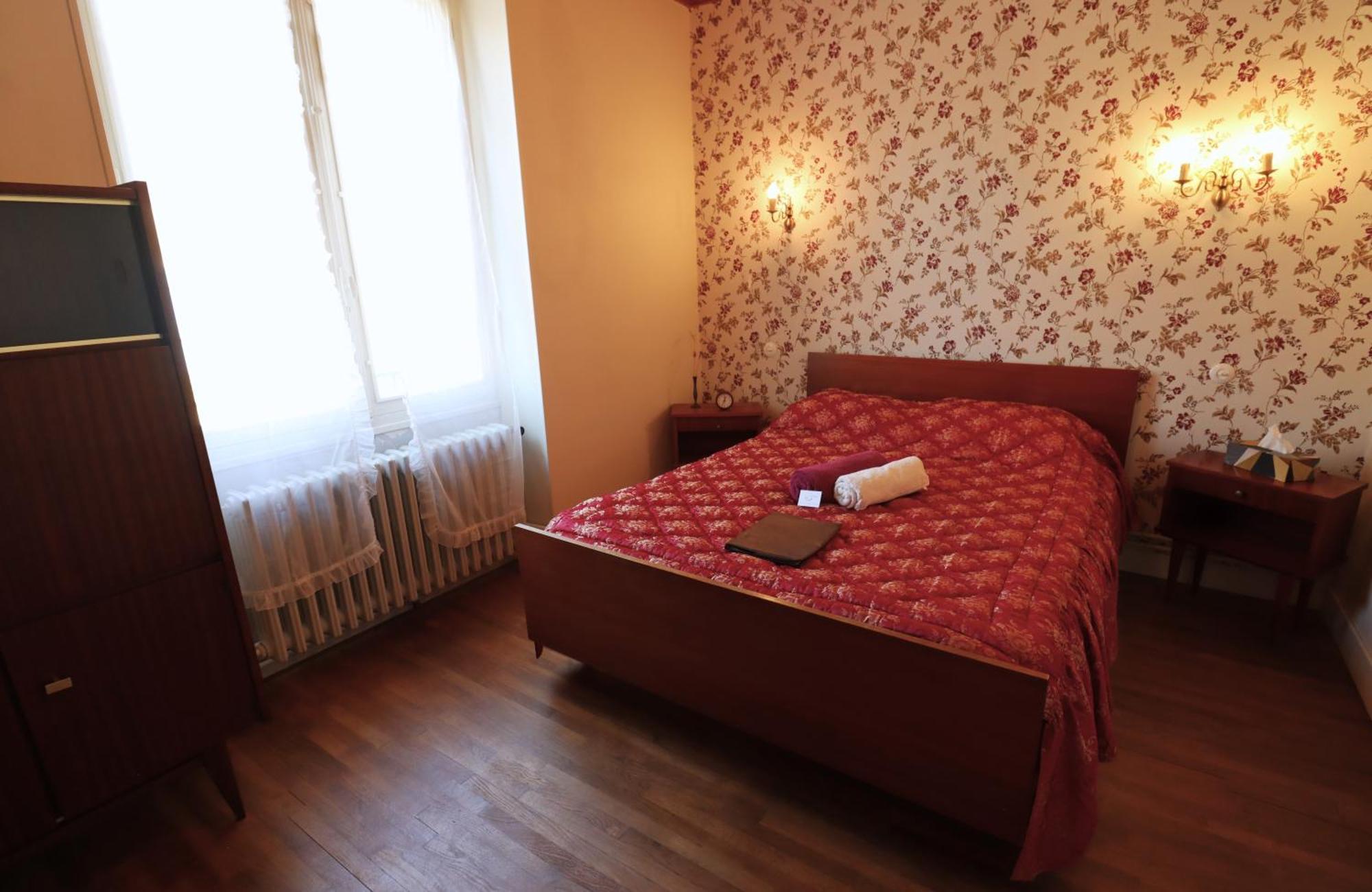 Location De Chambres Bienvenue Chez Meme Treigny Ngoại thất bức ảnh