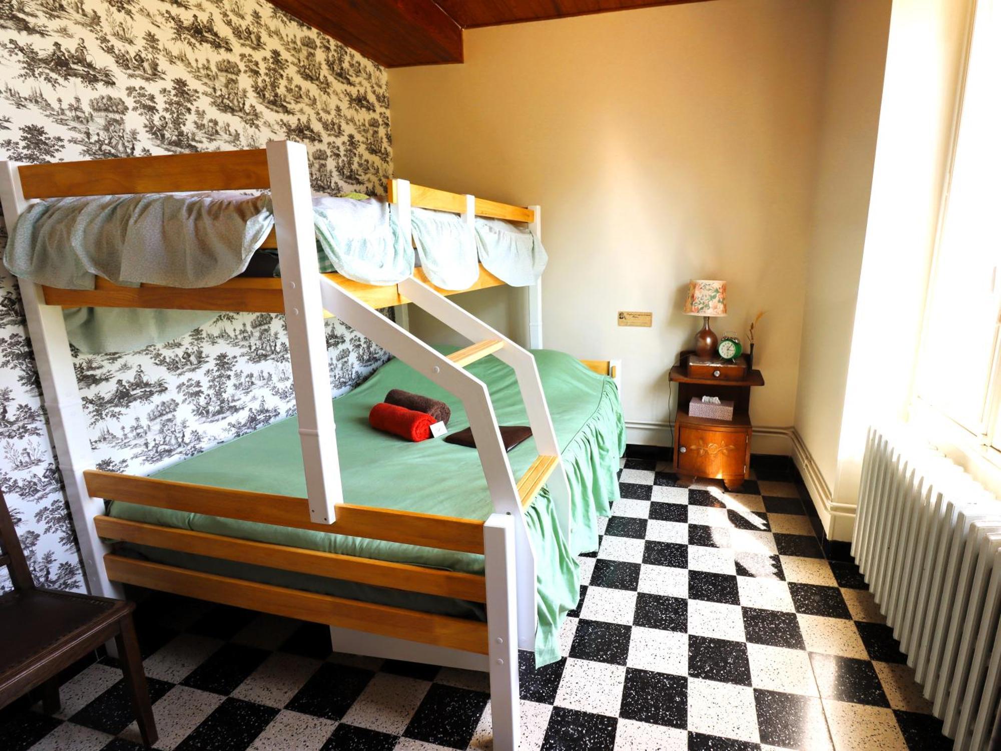 Location De Chambres Bienvenue Chez Meme Treigny Ngoại thất bức ảnh