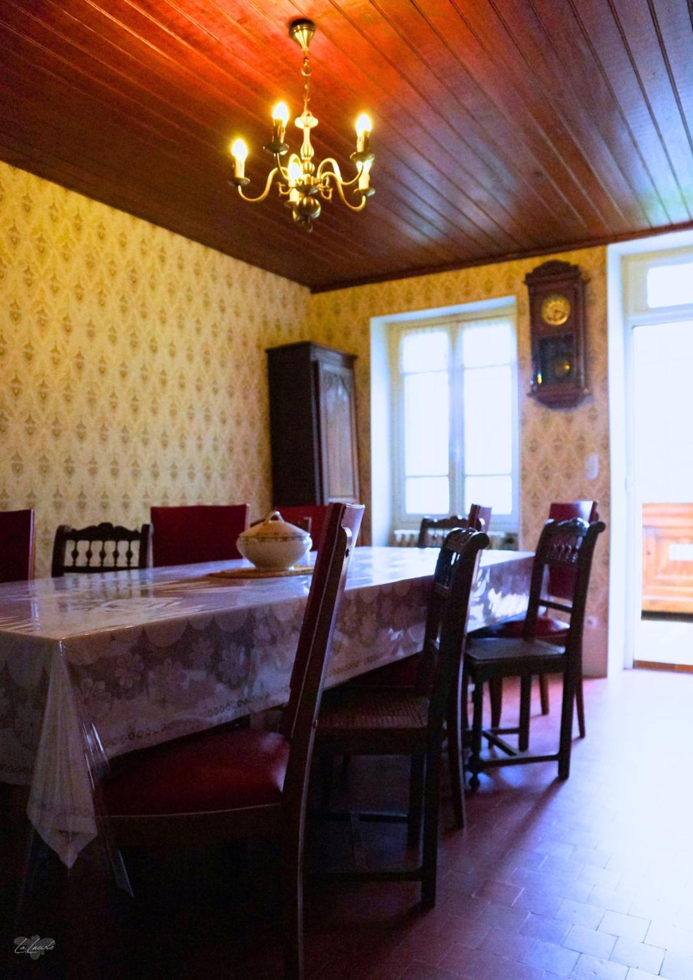 Location De Chambres Bienvenue Chez Meme Treigny Ngoại thất bức ảnh